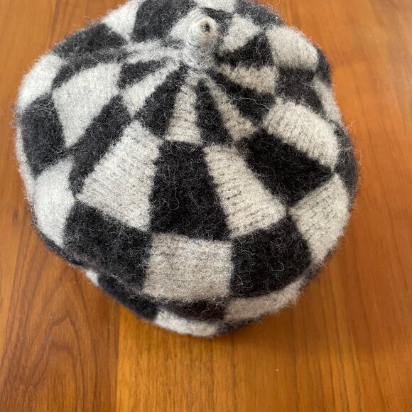 Urban Outfitters Wool oversized Beret Grey Checkered - Picture 1 of 7